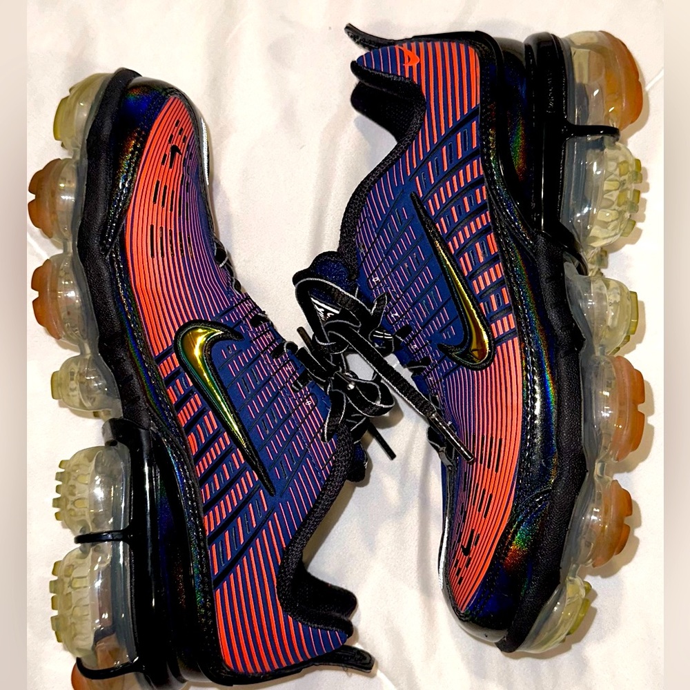 Nikevapormax360. W Size 6.5. Multi Color, Iridesc… - image 8